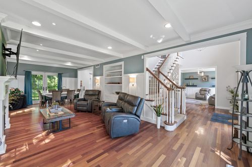 38104 Everton Ave, North Branch, MN, 55056-5982 | Card Image