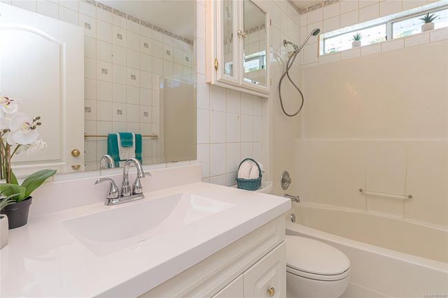 1571 Juan De Fuca Blvd, House other with 5 bedrooms, 3 bathrooms and 4 parking in Parksville BC | Image 27