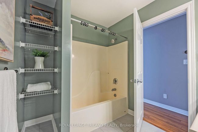 253 Mcgarrell Dr, House other with 4 bedrooms, 3 bathrooms and 2 parking in London ON | Image 25