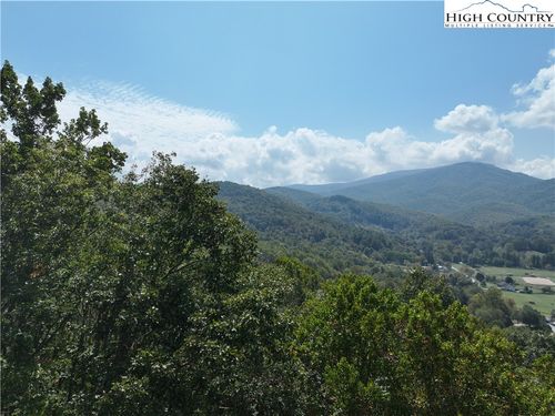 18 Jackson Ridge Rd, Boone, NC, 28607 | Card Image