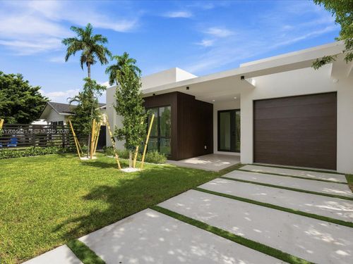 1621 Sw 11th Ter, MIAMI, FL, 33135 | Card Image
