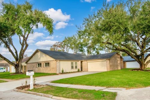 6703 Stonewater, Houston, TX, 77084-1219 | Card Image