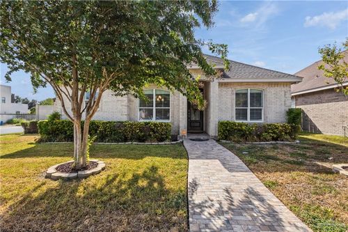 7001 N 5th St, Mcallen, TX, 78504-1752 | Card Image
