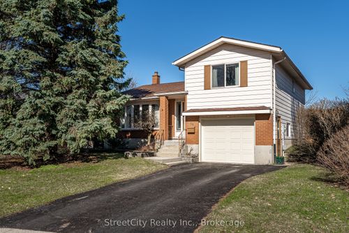 34 White St, Stratford, ON, N5A7M5 | Card Image