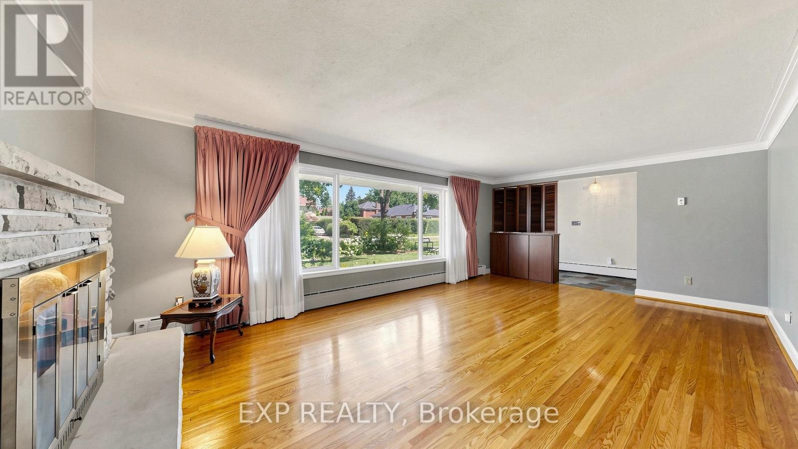 Residential in Barrie (Codrington) 4
