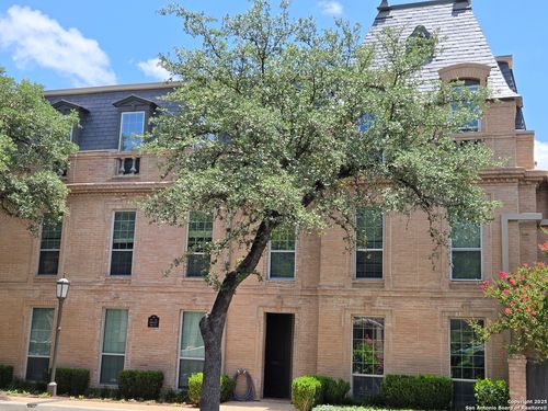 24a-7707 Broadway, San Antonio, TX, 78209-3247 | Card Image