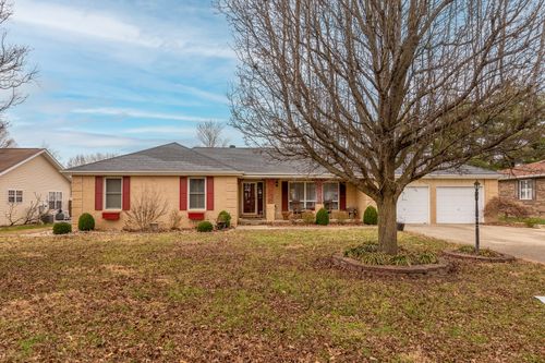1402 Matthew Ln, Marion, IL, 62959-3735 | Card Image