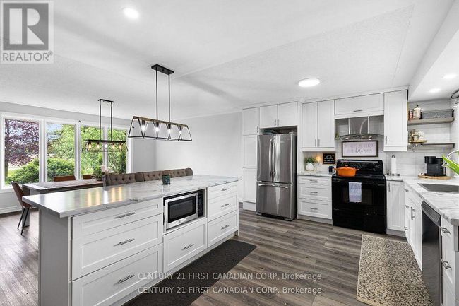 5270 Trafalgar St, House other with 5 bedrooms, 3 bathrooms and 6 parking in Dorchester ON | Image 11