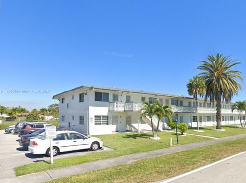 apt-1-11 204th St, Miami Gardens, FL, 33179-2309 | Card Image