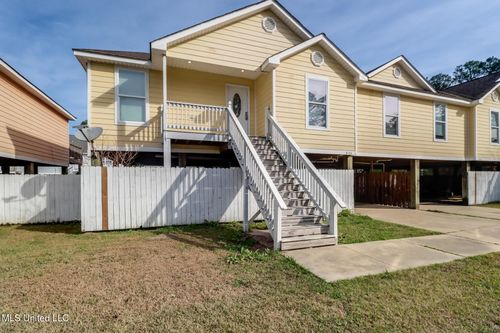 6156 E Madison St, Bay Saint Louis, MS, 39520-8237 | Card Image