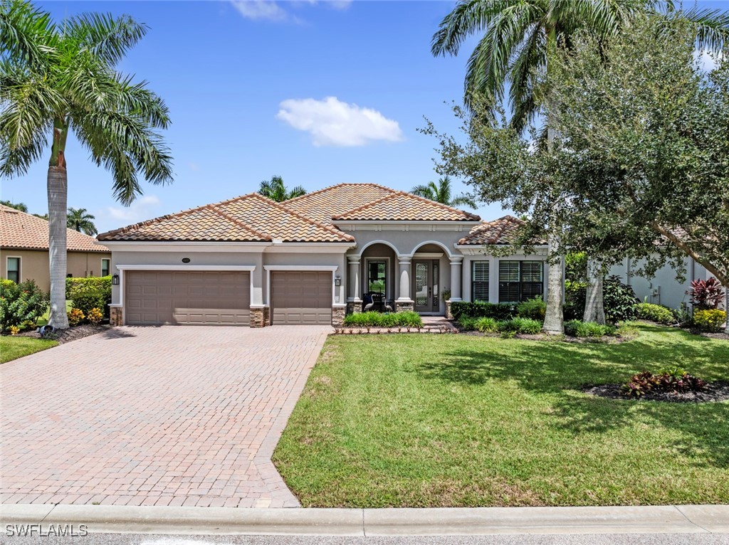 Biscayne Bay Ln, Naples, FL 34120