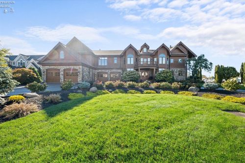 2888 N Coho Dr, Port Clinton, OH, 43452-3308 | Card Image
