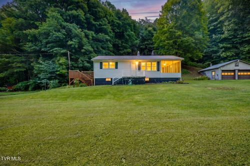 2327 Dry Creek Rd, Blackwater, VA, 24221-4258 | Card Image