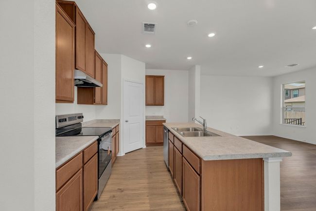 201 Lucky Texan Rd, House other with 5 bedrooms, 4 bathrooms and 2 parking in Jarrell TX | Image 9