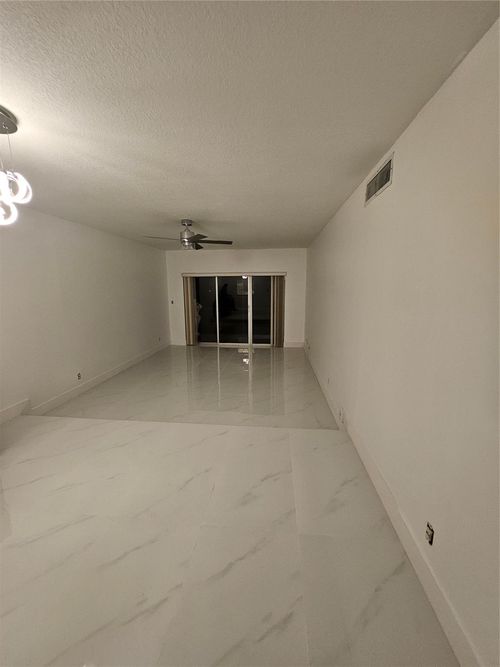 apt-302-2700 Coral Springs Dr, Coral Springs, FL, 33065-3834 | Card Image