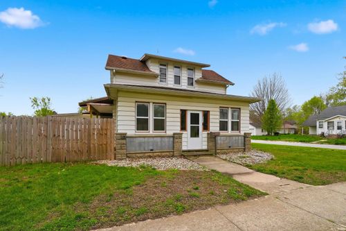 923 W Laporte St, Plymouth, IN, 46563-2432 | Card Image