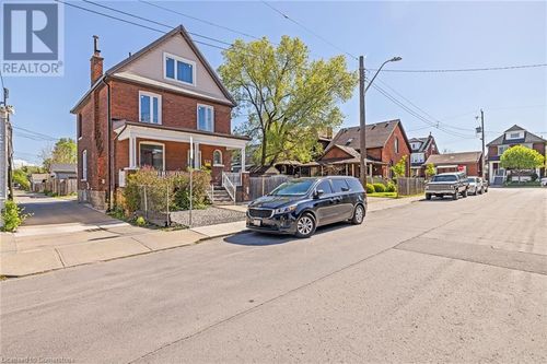 main-325 Robert St, Hamilton, ON, L8L2R8 | Card Image