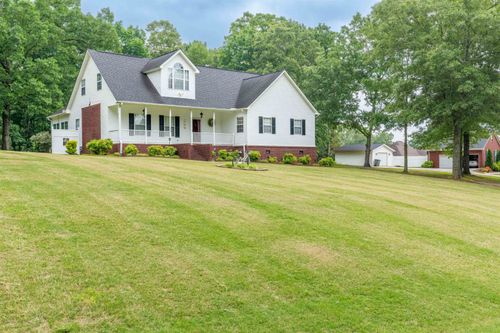 500 Plantation Dr, Killen, AL, 35645-7255 | Card Image