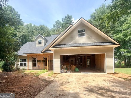 668 Lynchburg St, Hampton, GA, 30228-5915 | Card Image