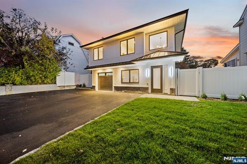 4-10 Morlot Ave, Fair Lawn, NJ, 07410-1429 | Card Image