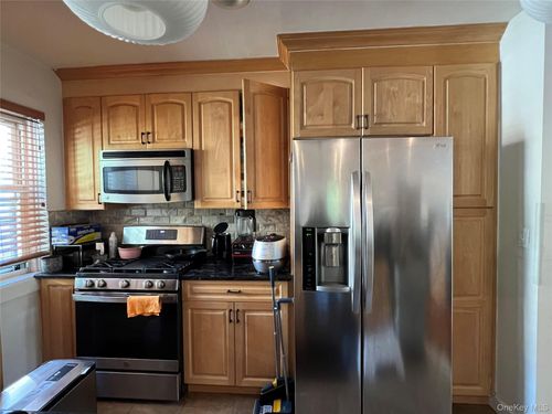 2b-36-30 213th Street, New York, NY, 11361 | Card Image