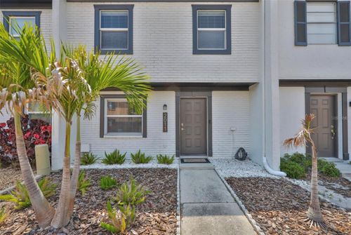 2011 S Carolina Ave, TAMPA, FL, 33629-6284 | Card Image
