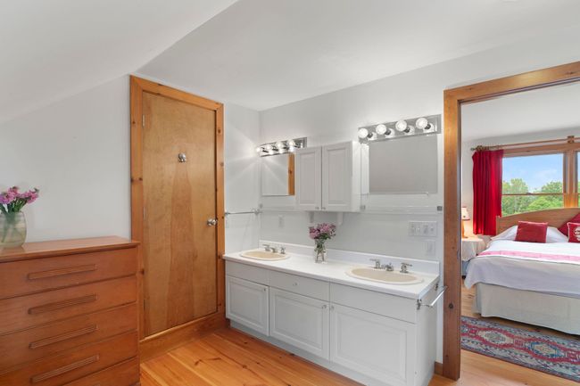 104 Juniper Ridge Rd, House other with 3 bedrooms, 4 bathrooms and null parking in Brattleboro VT | Image 37