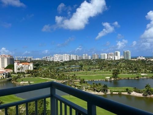 1615-19501 W Country Club Dr, Aventura, FL, 33180-2471 | Card Image