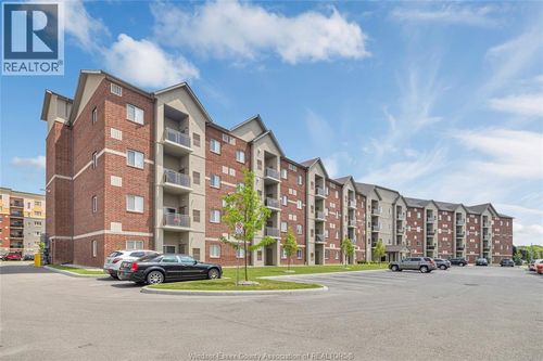 215-1888 Westview Park Blvd, LaSalle, ON, N9H0M1 | Card Image