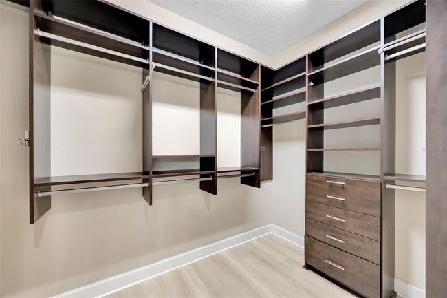 Primary closet | Image 22