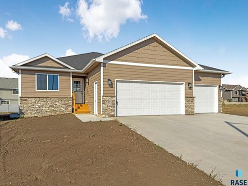5321 S Bahnson Ave, Sioux Falls, SD, 57108-2597 | Card Image