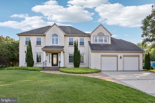 15 Horseshoe Dr, Mount Laurel, NJ, 08054-3055 | Card Image