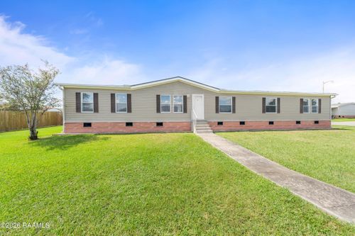 204 Crosswinds Dr, Youngsville, LA, 70592-5695 | Card Image