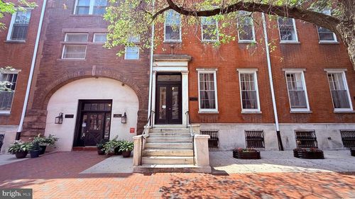 1016b-1008 Spruce St, PHILADELPHIA, PA, 19107-6021 | Card Image