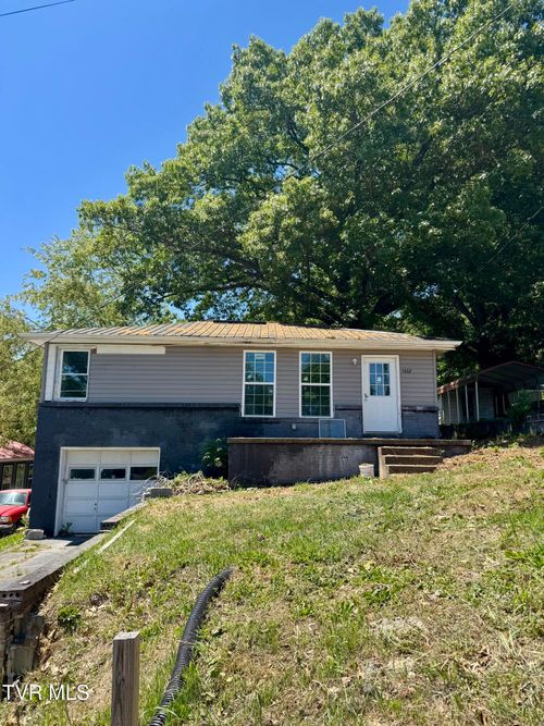 1422 Suncrest Drive, Kingsport, TN, 37665 | Card Image