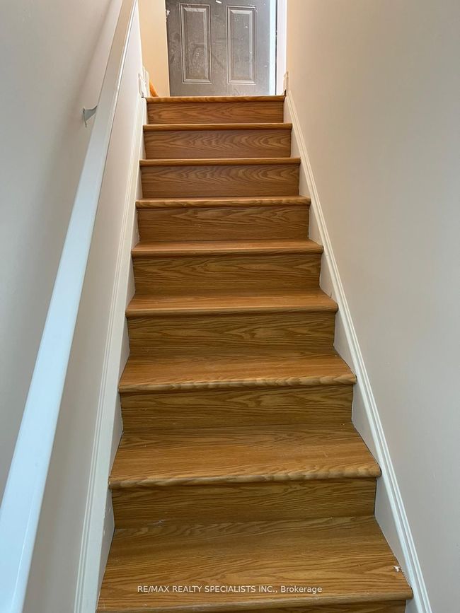 BSMT - 10 Brent Stephens Way, House attached with 2 bedrooms, 1 bathrooms and 1 parking in Brampton ON | Image 9