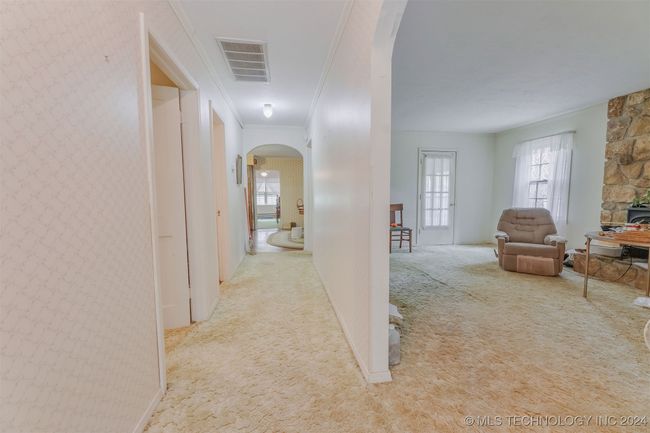 11900 S 18 Th St E, House other with 2 bedrooms, 2 bathrooms and null parking in Jenks OK | Image 12