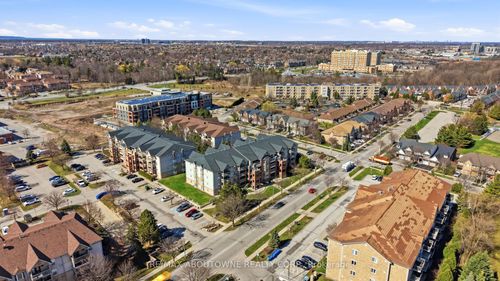 111-4015 Kilmer Dr, Burlington, ON, L7M4M4 | Card Image