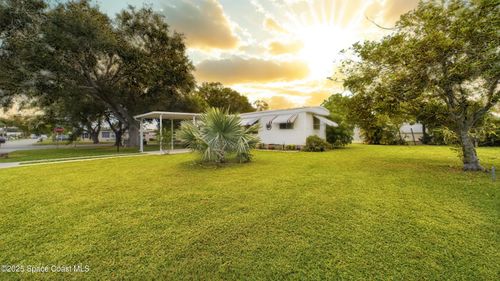 888 Laurel Cir, Barefoot Bay, FL, 32976-7395 | Card Image