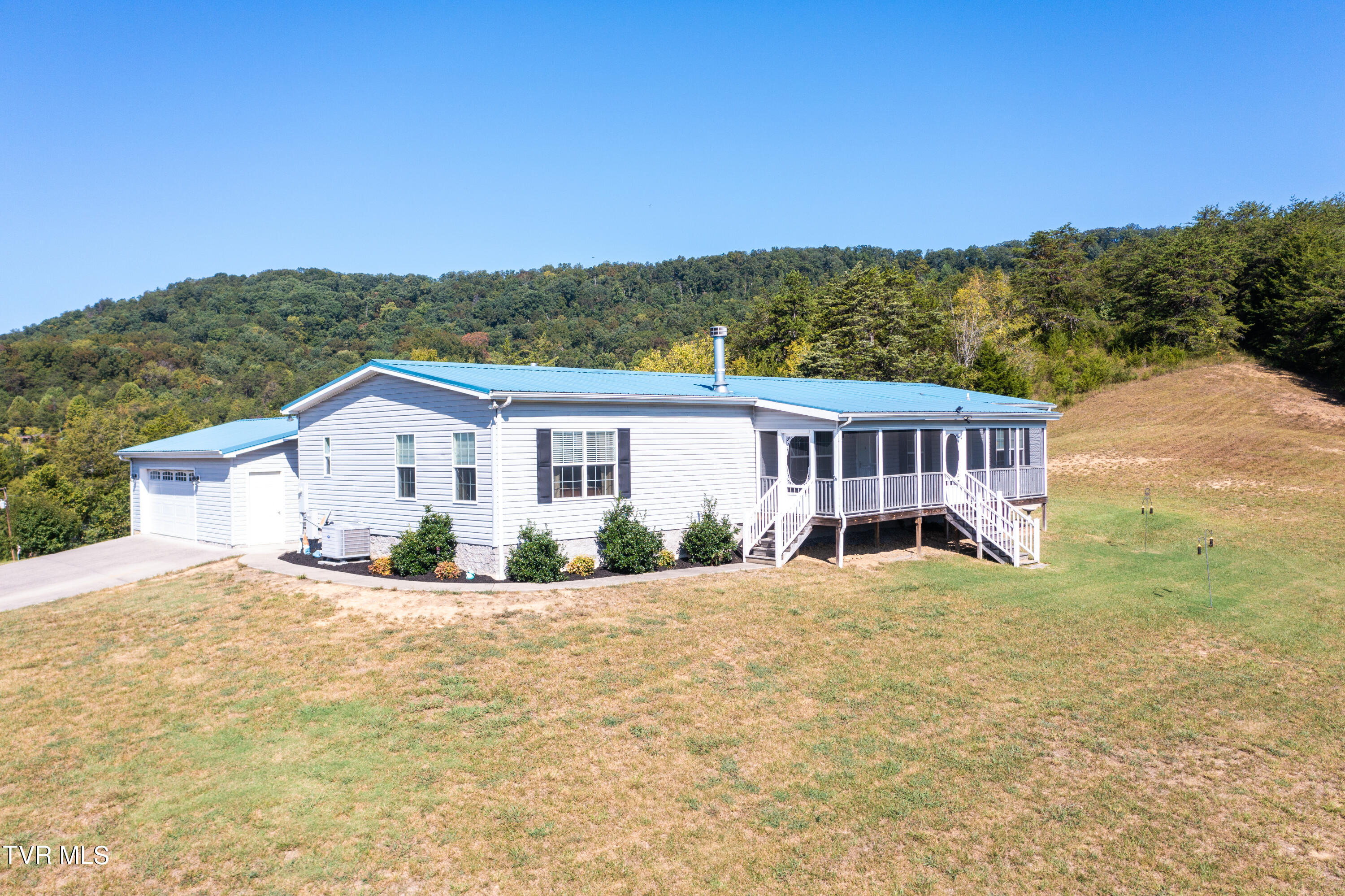 Pilot Mountain Rd, Bulls Gap, TN 37711