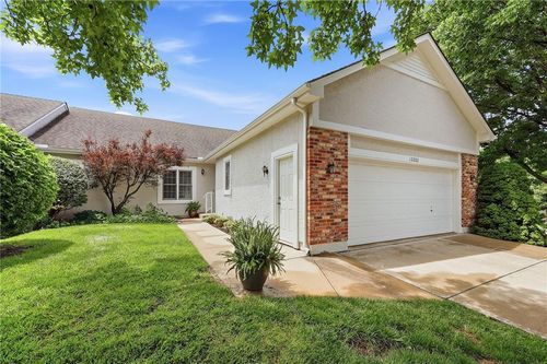 12202 Caenen Dr, Overland Park, KS, 66213-2261 | Card Image