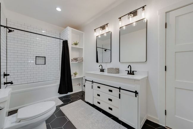 1330 Jrc Rd, Home with 4 bedrooms, 3 bathrooms and null parking in Gainesville TX | Image 19