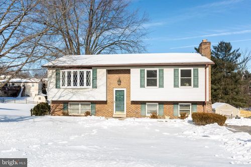 2914 Holland Dr, Manchester, MD, 21102-1736 | Card Image