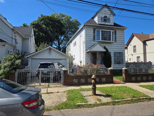 9424 107th Street, New York, NY, 11416 | Card Image