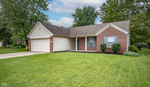 13246 Golden Ash Ct, Fishers, IN, 46038-7459 | Card Image
