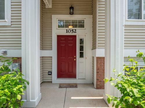1052 Mayfield Dr, Glendale Heights, IL, 60139-3711 | Card Image