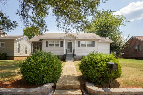 406 W Grand Ave, Muscle Shoals, AL, 35661-2120 | Card Image