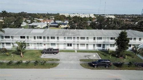 apt-3-122 Ne 204th St, Miami Gardens, FL, 33179-2319 | Card Image