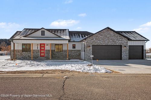 950 Se Fairway Dr, Cedaredge, CO, 81413-9596 | Card Image