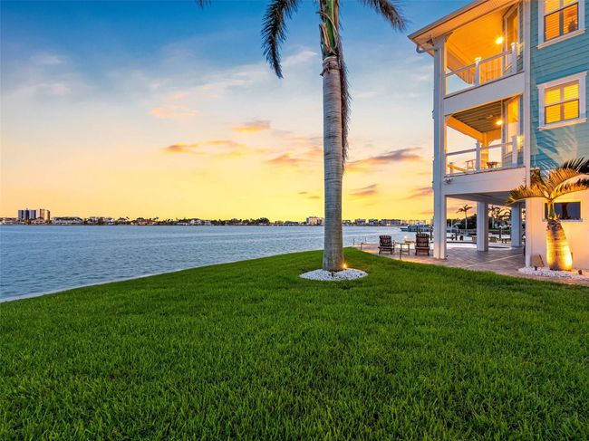 11000 8 Th St E, House other with 4 bedrooms, 5 bathrooms and null parking in Treasure Island FL | Image 8